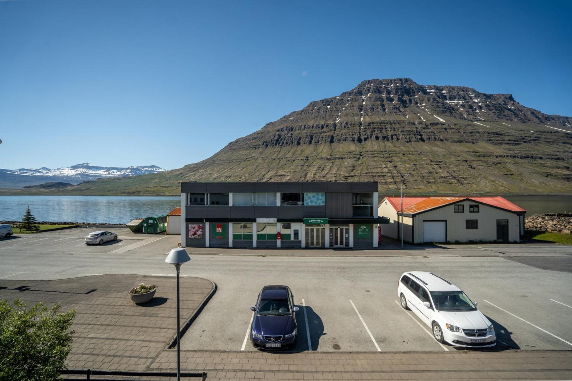 Hotel Eskifjoerthur Exterior photo